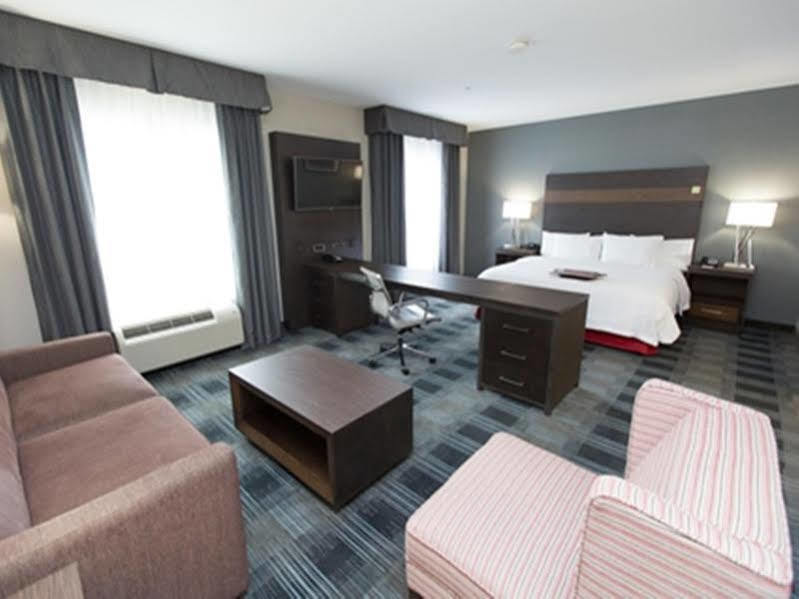 Hampton Inn & Suites Oklahoma City Airport Ngoại thất bức ảnh